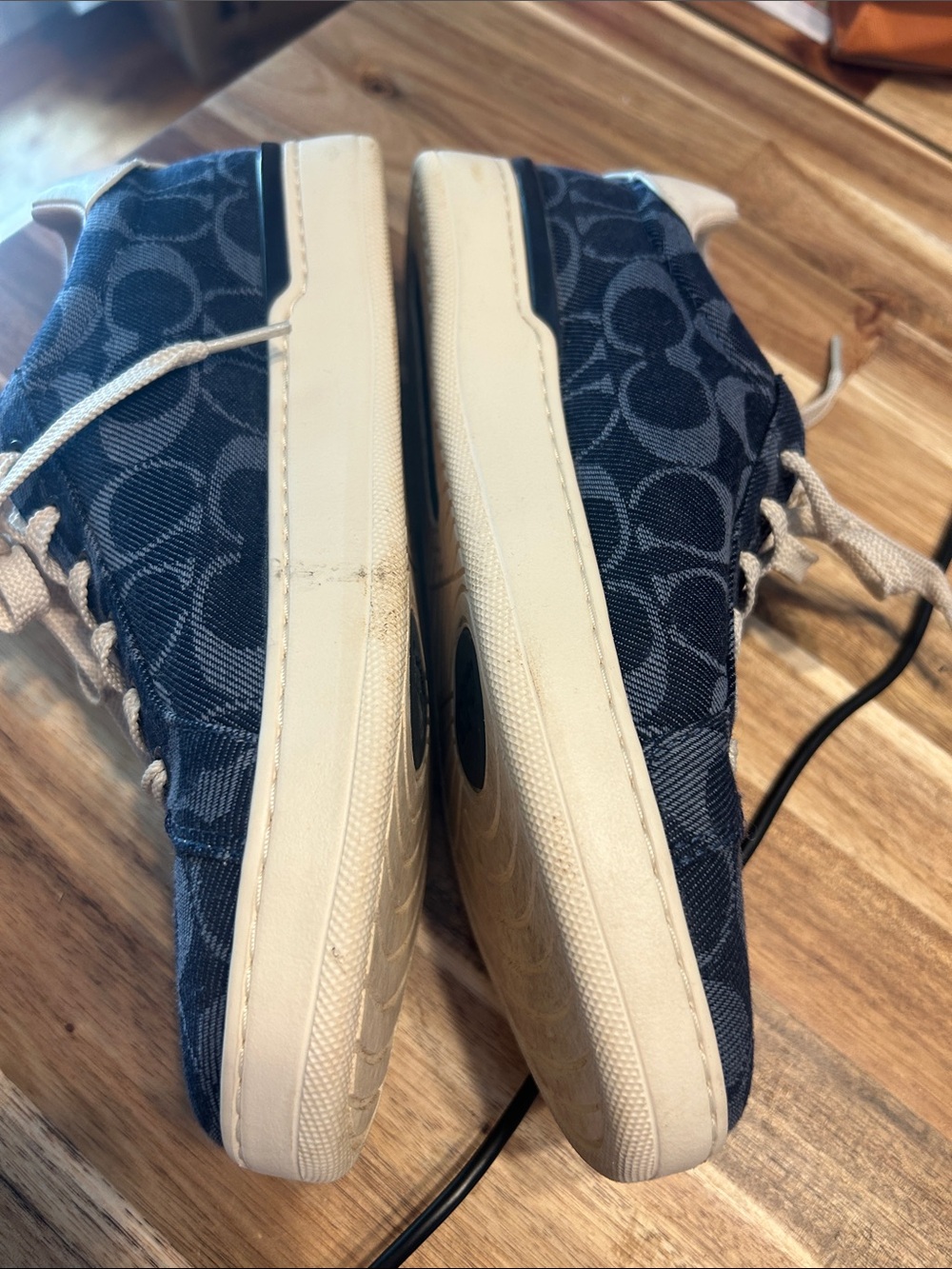 Coach Vintage Women’s Navy/Denim Signature Canvas Low-Top Sneakers - Picture 4 of 6